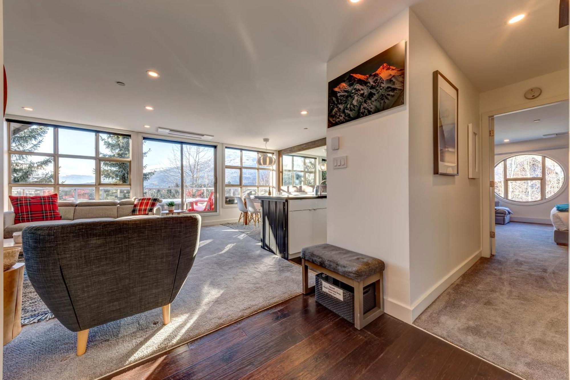 The Lookout Penthouse // A Luxe Suite In Whistler Exterior photo